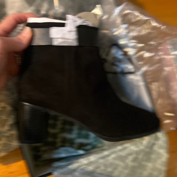 NIB Kate Spade Morgan boots - Picture 9 of 9